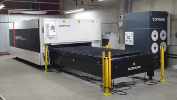 Máquina de corte a laser